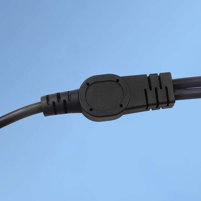 美式三插+品字尾（一拖二）